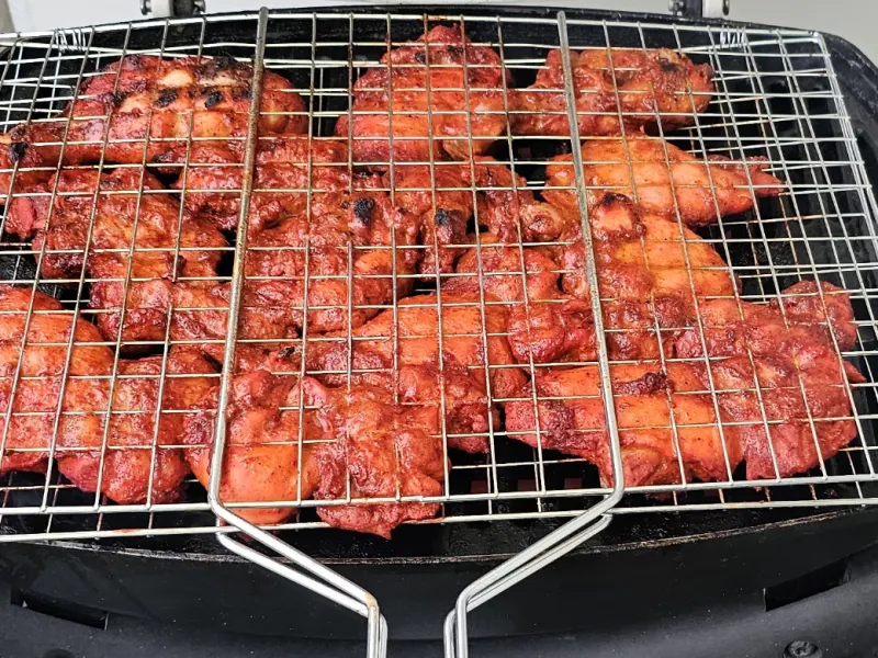 Pepper BBQ-kip op de barbecue